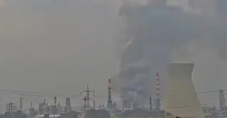 ইরানি ক্ষেপণাস্ত্রে আঘাত ইসরাইলের তেল শোধনাগারে, আংশিকভাবে ব্যাহত কার্যক্রম